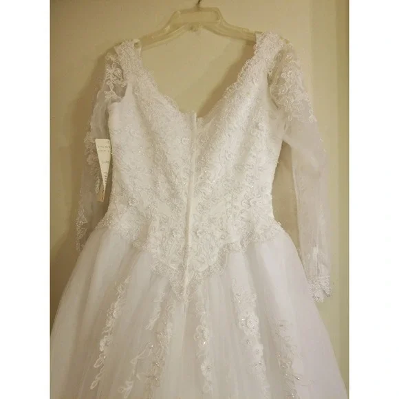 Dress - Picture 10 of 12